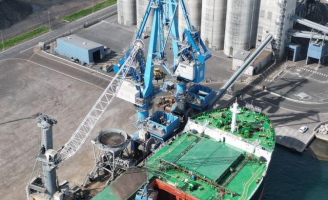 l’usine de Sète dispose d’infrastructure pour l’importation des graines et l’expédition des produits issus de la transformation