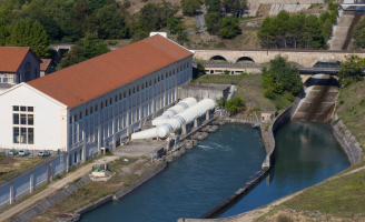 .Vue sur les conduites forcées et le canal EDF