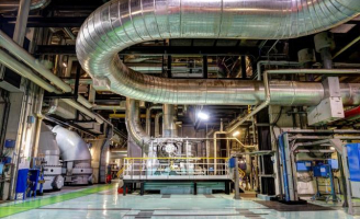 Vue de la salle des machines de la centrale nucléaire de Belleville-sur-Loire.