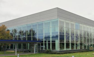 La réception de SLB ELC est ouverte du lundi au vendredi de 7h à 19h.