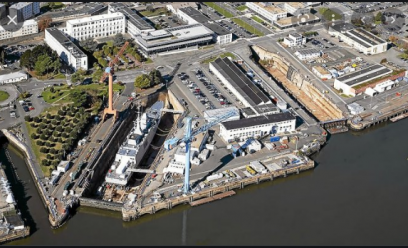 Vue aérienne du site de Naval Group - Lorient