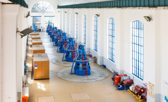 Salles des machines de Tuilières avec ses 8 groupes de production